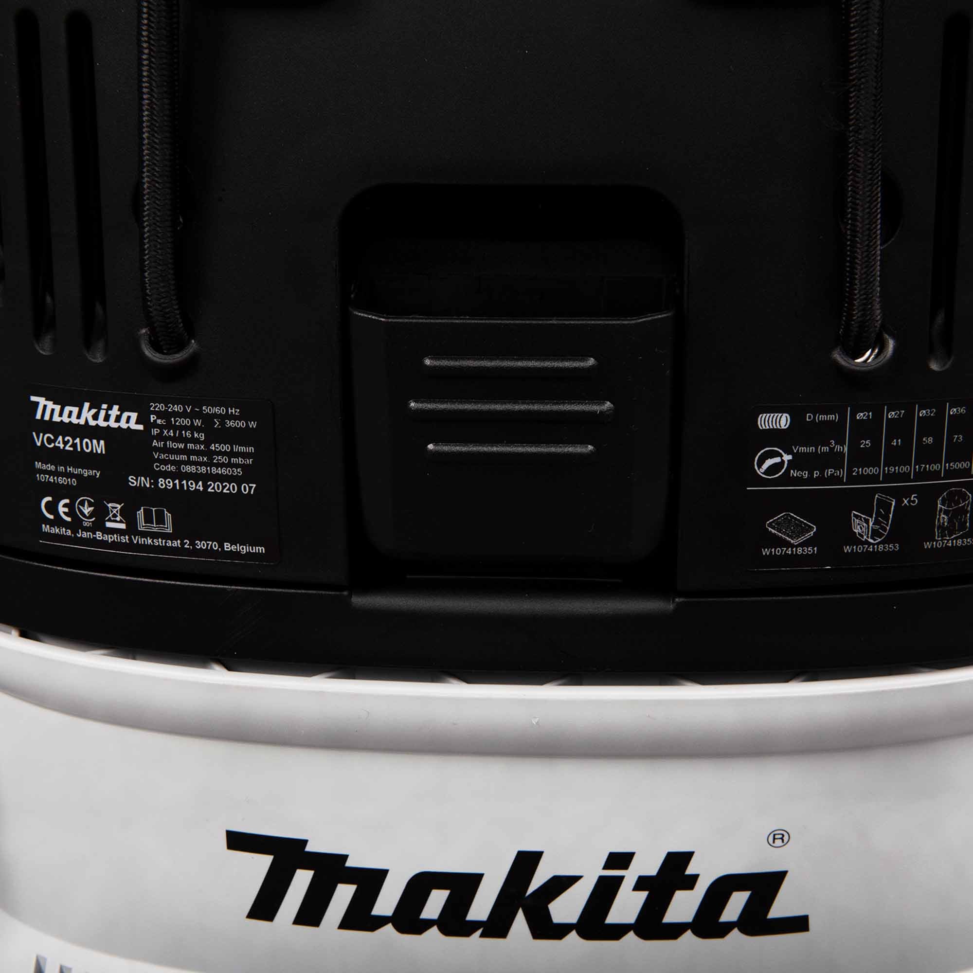 Makita VC4210mx 1200W aspirator